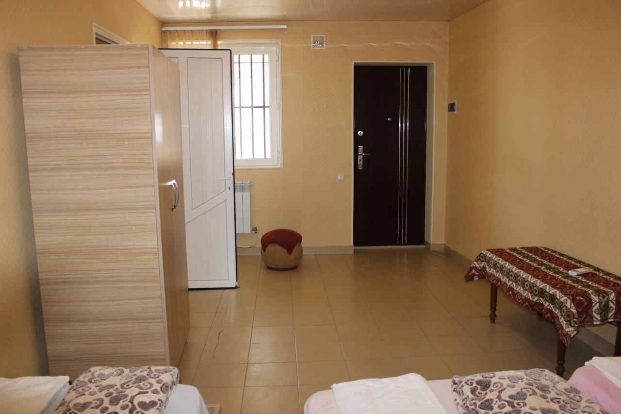 Rest Guest House Jerevan Buitenkant foto