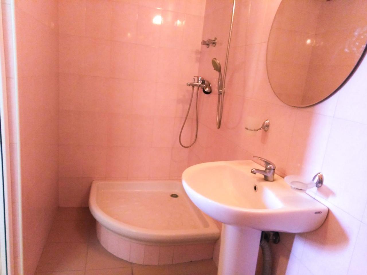 Rest Guest House Jerevan Buitenkant foto