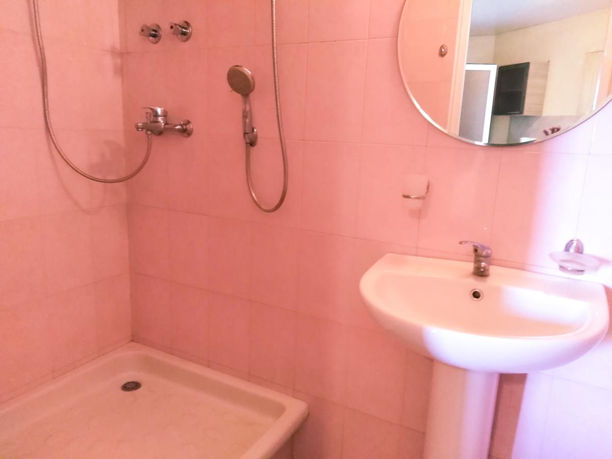 Rest Guest House Jerevan Buitenkant foto